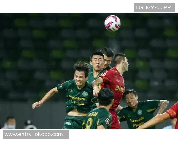 中甲申鑫迎战绿城争夺季后赛资格双方球员全力以赴展现最佳状态 中甲申鑫迎战绿城争夺季后赛资格双方球员全力以赴展现最佳状态